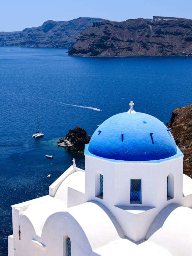 Best Time to Visit Santorini, Greece